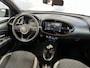 Toyota Aygo X 1.0 VVT-i MT Pulse Carplay Stoelverwarming ACC Keyless Bi-Tone