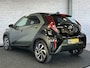 Toyota Aygo X 1.0 VVT-i MT Pulse Carplay Stoelverwarming ACC Keyless Bi-Tone
