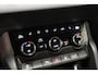Skoda Karoq 1.5 TSI ACT Sportline Business | Camera | Adaptieve cruise | LED koplampen | Trekhaak | Stuur & stoelverwarming |