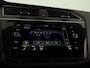 Volkswagen Tiguan 1.5 TSI R-Line Business | Panoramadak | Camera | Black Style | Stoelverwarming | Navigatie |