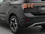 Volkswagen T-Cross R-Line 1.5 TSI 150 PK DSG AUTOMAAT | LED Matrix IQ | Achteruitrijcamera | Trekhaak | Navigatie |