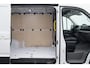 Volkswagen Crafter 35 2.0 TDI DSG 177 PK L3H2 Airco, LED, Camera, ACC, Apple Carplay, Verwarmde Stoelen, Trekhaak