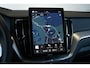 Volvo XC60 T6 Plug-in hybrid AWD Plus Black Edition | Luchtvering | Head-Up Display | 360º Camera | Schuif/Kantel-Panoramadak | Google Infotainment | 21" Lichtmetalen Wielen |