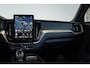 Volvo XC60 T6 Plug-in hybrid AWD Plus Black Edition | Luchtvering | Head-Up Display | 360º Camera | Schuif/Kantel-Panoramadak | Google Infotainment | 21" Lichtmetalen Wielen |