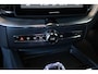 Volvo XC60 T6 Plug-in hybrid AWD Plus Black Edition | Luchtvering | Head-Up Display | 360º Camera | Schuif/Kantel-Panoramadak | Google Infotainment | 21" Lichtmetalen Wielen |