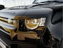 Land Rover Defender 110 P300e 110 S | Gloss Black Pack | Koelbox | 20" Style 5098 Satin Dark Grey | Afneembare trekhaak | Panoramisch schuif-/kanteldak