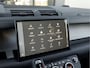 Land Rover Defender 110 P300e 110 S | Gloss Black Pack | Koelbox | 20" Style 5098 Satin Dark Grey | Afneembare trekhaak | Panoramisch schuif-/kanteldak