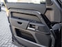 Land Rover Defender 110 P300e 110 S | Gloss Black Pack | Koelbox | 20" Style 5098 Satin Dark Grey | Afneembare trekhaak | Panoramisch schuif-/kanteldak