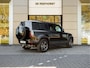 Land Rover Defender 110 P300e 110 S | Gloss Black Pack | Koelbox | 20" Style 5098 Satin Dark Grey | Afneembare trekhaak | Panoramisch schuif-/kanteldak