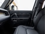 Land Rover Defender 110 P300e 110 S | Gloss Black Pack | Koelbox | 20" Style 5098 Satin Dark Grey | Afneembare trekhaak | Panoramisch schuif-/kanteldak