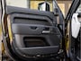 Land Rover Defender 110 P300e 110 S | Gloss Black Pack | Koelbox | 20" Style 5098 Satin Dark Grey | Afneembare trekhaak | Panoramisch schuif-/kanteldak