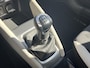 Nissan Micra 0.9 IG-T N-Connecta / Dealer Onderhouden / Cruise Control / Airco / Navigatie / Lichtmetalen Velgen 16" / Achteruitrij Camera / Bluetooth Telefoon Verbinding /