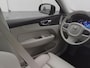 Volvo XC60 2.0 T6 Plug-in hybrid AWD Ultimate Dark Long Range | PANO | 360° | H&K | HUD | STOEL- EN STUURVERW.