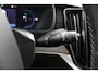 Volvo XC90 T8 Plug-in hybrid AWD Ultra Bright | Luchtvering | Nappaleer | Stoelventilatie | Trekhaak | Harman/Kardon | HUD |