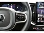 Volvo XC90 T8 Plug-in hybrid AWD Ultra Bright | Luchtvering | Nappaleer | Stoelventilatie | Trekhaak | Harman/Kardon | HUD |