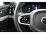 Volvo XC90 T8 Plug-in hybrid AWD Ultra Bright | Luchtvering | Nappaleer | Stoelventilatie | Trekhaak | Harman/Kardon | HUD |