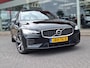 Volvo V60 2.0 T8 Twin Engine AWD R-Design | Pano | H&K | Luxury Line | HUD | Massage & Memory Leder |