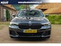 BMW 5-Serie 520d High Executive Aut. | Facelift | M-Pakket | Schuif-Kanteldak | Dealeronderhouden | Adap. Cruise | HUD | DAB |