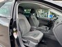 Volkswagen Golf 1.5 TSI R-line Trekhaak Camera Massage Carplay Mooi uitgevoerd!
