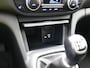 Hyundai i10 1.0i i-Premium / 1e Eigenaar / Navigatie / Cruise Control / Android Auto/Apple CarPlay / Origineel Nederlands / Lichtmetalen Velgen / Privacy Glass / Winterbandenset / Stoelverwarming voor / Airco Climate Control /