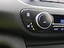 Hyundai i10 1.0i i-Premium / 1e Eigenaar / Navigatie / Cruise Control / Android Auto/Apple CarPlay / Origineel Nederlands / Lichtmetalen Velgen / Privacy Glass / Winterbandenset / Stoelverwarming voor / Airco Climate Control /