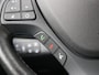 Hyundai i10 1.0i i-Premium / 1e Eigenaar / Navigatie / Cruise Control / Android Auto/Apple CarPlay / Origineel Nederlands / Lichtmetalen Velgen / Privacy Glass / Winterbandenset / Stoelverwarming voor / Airco Climate Control /