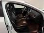 Volvo V40 1.5 T3 AUT R-Design / Cruise / Clima