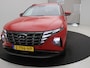 Hyundai Tucson 1.6 T-GDI HEV Premium / Blindspot Camera / 360 Camera / Trekhaak / Bestuurdersstoel met geheugen / All season banden / 1650KG Trekgewicht / 1ste Eigenaar / NL Auto / Dealer onderhouden / Keyless Entry /