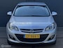 Opel Astra Sports Tourer 1.4 Turbo Sport+ AGR STOELEN - ECC - NAVI - PDC - TREKHAAK - LMV - CRUISE CONTROLE - BLUETOOTH - EL. INKLAPBARE SPIEGELS - NAP - NL AUTO - APK T/M 02-03-2027 -