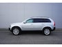 Volvo XC90 2.5 T5 Limited Ed. GRIJS KENTEKEN! - Airco / Navi / Cruise / Camera / Leder / Stoelverw. / Lm velgen /