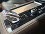 Volvo XC90 2.0 T8 Plug-in hybrid AWD Ultra Dark 7 Pers uitv. MY 26, Panoramadak, Elec. Trekhaak, Luchtvering, Bowers & Wilkens, Stoelverwarming en stuurwielverwarming met massagestoelen .
