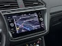 Volkswagen Tiguan 1.4 TSI eHybrid R-Line Business+ | Pano dak | Elek Achterklep | Trekhaak | Camera | Stoelverwarming | ACC | 20'' |