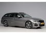 BMW 3-Serie Touring 320i M-sport Individual | panoramadak | adap. cruise | 360 camera | copilot pack | oxidgrau | apple carplay