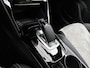 Peugeot e-2008 EV GT Pack 50 kWh 136pk Automaat | Trekhaak | Navigatie | Climate Control | Adaptieve Cruise Control | Camera | 18"LMV | Dodehoekdetectie | Keyless Entry/Start | Apple Carplay/Android Auto |