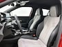 Peugeot e-2008 EV GT Pack 50 kWh 136pk Automaat | Trekhaak | Navigatie | Climate Control | Adaptieve Cruise Control | Camera | 18"LMV | Dodehoekdetectie | Keyless Entry/Start | Apple Carplay/Android Auto |