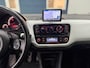 Volkswagen Up! 1.0 high up / NAVI-MULTIEMEDIA / STOELVERWARMMING / AIRCO