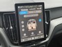 Volvo XC60 2.0 T6 Plug-in Hybrid AWD Plus Black Edition | PHEV | Panoramadak | Head-up Display | 360 Graden Camera | Trekhaak | Elektrisch Verstelbare Voorstoelen | Harman Kardon Audio | Keyless Entry | Elektrische Achterklep | Sportstoelen