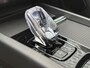 Volvo XC60 2.0 T6 Plug-in Hybrid AWD Plus Black Edition | PHEV | Panoramadak | Head-up Display | 360 Graden Camera | Trekhaak | Elektrisch Verstelbare Voorstoelen | Harman Kardon Audio | Keyless Entry | Elektrische Achterklep | Sportstoelen