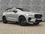 Volvo XC60 2.0 T6 Plug-in Hybrid AWD Plus Black Edition | PHEV | Panoramadak | Head-up Display | 360 Graden Camera | Trekhaak | Elektrisch Verstelbare Voorstoelen | Harman Kardon Audio | Keyless Entry | Elektrische Achterklep | Sportstoelen