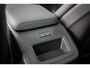 Volvo XC60 2.0 T6 Plug-in Hybrid AWD Plus Black Edition | PHEV | Panoramadak | Head-up Display | 360 Graden Camera | Trekhaak | Elektrisch Verstelbare Voorstoelen | Harman Kardon Audio | Keyless Entry | Elektrische Achterklep | Sportstoelen