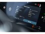 Volvo XC60 T6 Plug-in Hybrid AWD Plus Black Edition | PHEV | Panoramadak | Head-up Display | 360 Graden Camera | Trekhaak | Elektrisch Verstelbare Voorstoelen | Harman Kardon Audio | Keyless Entry | Elektrische Achterklep | Sportstoelen