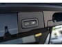 Volvo XC60 T6 Plug-in Hybrid AWD Plus Black Edition | PHEV | Panoramadak | Head-up Display | 360 Graden Camera | Trekhaak | Elektrisch Verstelbare Voorstoelen | Harman Kardon Audio | Keyless Entry | Elektrische Achterklep | Sportstoelen