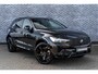 Volvo XC60 T6 Plug-in Hybrid AWD Plus Black Edition | PHEV | Panoramadak | Head-up Display | 360 Graden Camera | Trekhaak | Elektrisch Verstelbare Voorstoelen | Harman Kardon Audio | Keyless Entry | Elektrische Achterklep | Sportstoelen