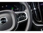 Volvo XC60 2.0 T6 Plug-in Hybrid AWD Plus Black Edition | PHEV | Panoramadak | Head-up Display | 360 Graden Camera | Trekhaak | Elektrisch Verstelbare Voorstoelen | Harman Kardon Audio | Keyless Entry | Elektrische Achterklep | Sportstoelen