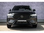 Volvo XC60 2.0 T6 Plug-in Hybrid AWD Plus Black Edition | PHEV | Panoramadak | Head-up Display | 360 Graden Camera | Trekhaak | Elektrisch Verstelbare Voorstoelen | Harman Kardon Audio | Keyless Entry | Elektrische Achterklep | Sportstoelen