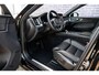 Volvo XC60 2.0 T6 Plug-in Hybrid AWD Plus Black Edition | PHEV | Panoramadak | Head-up Display | 360 Graden Camera | Trekhaak | Elektrisch Verstelbare Voorstoelen | Harman Kardon Audio | Keyless Entry | Elektrische Achterklep | Sportstoelen