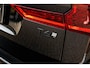 Volvo XC60 2.0 T6 Plug-in Hybrid AWD Plus Black Edition | PHEV | Panoramadak | Head-up Display | 360 Graden Camera | Trekhaak | Elektrisch Verstelbare Voorstoelen | Harman Kardon Audio | Keyless Entry | Elektrische Achterklep | Sportstoelen