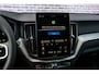 Volvo XC60 2.0 T6 Plug-in Hybrid AWD Plus Black Edition | PHEV | Panoramadak | Head-up Display | 360 Graden Camera | Trekhaak | Elektrisch Verstelbare Voorstoelen | Harman Kardon Audio | Keyless Entry | Elektrische Achterklep | Sportstoelen