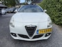 Alfa Romeo Giulietta 1.4 T Distinctive | Panoramadak | Navi | Autom. Airco | Cruise Control | LMV | PDC | Elekt. Ramen | APK tot 07-06-2027!