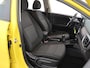 Kia Stonic 1.0 T-GDi MHEV DynamicLine | Trekhaak | Parkeercamera | Navigatie | Climate Control | Apple Carplay/Android Auto | Climate Control | Cruise control |